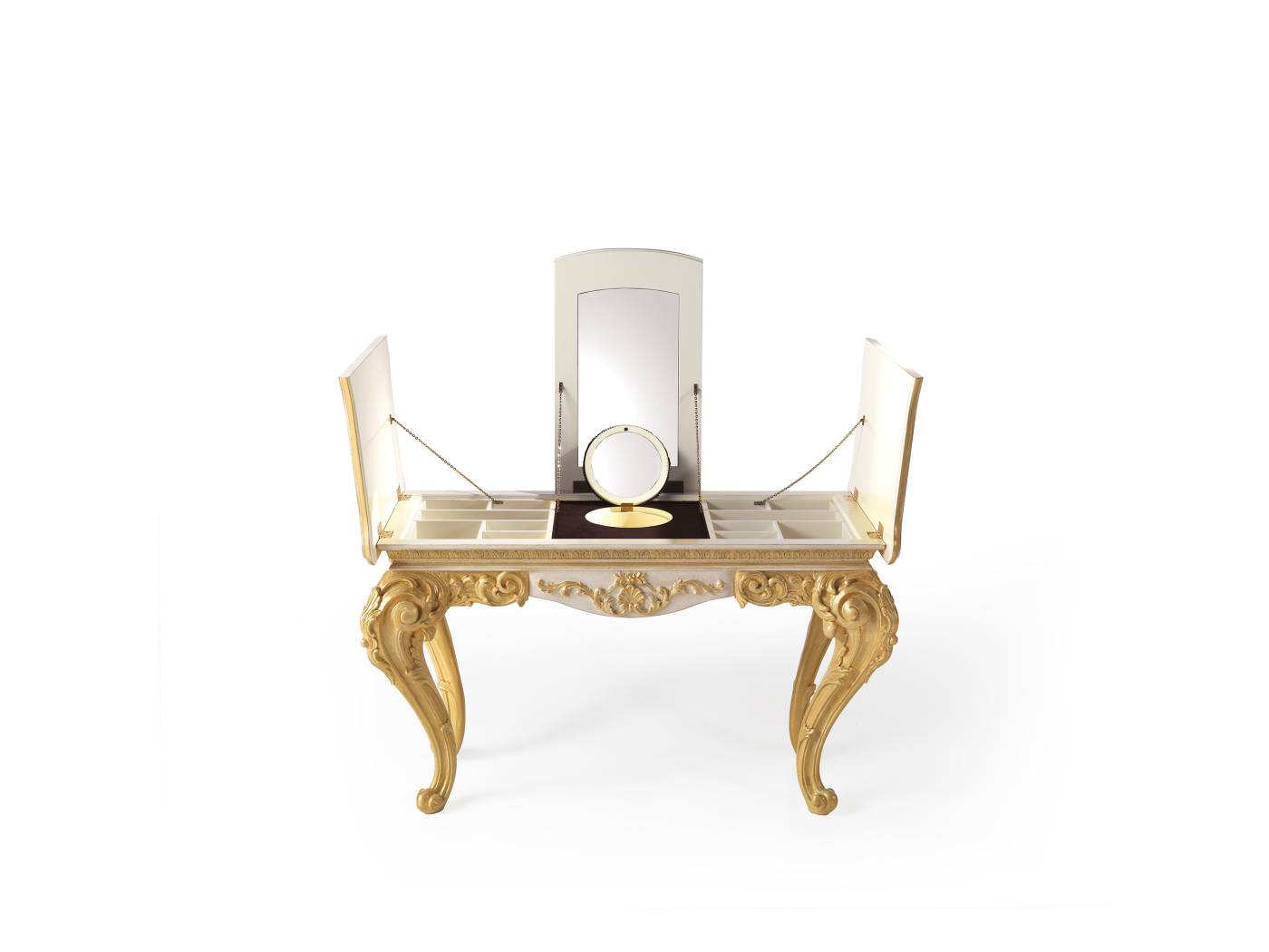 JumboCollection_Scarlett_OpeningToilette_01.jpg