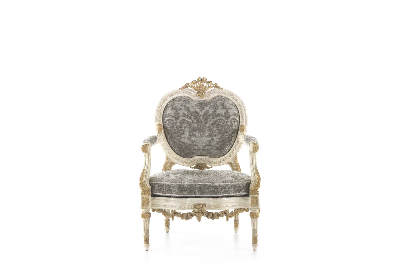 SCARLETT armchair – Transform your space with sophisticated Made in Italy classic armchairs.