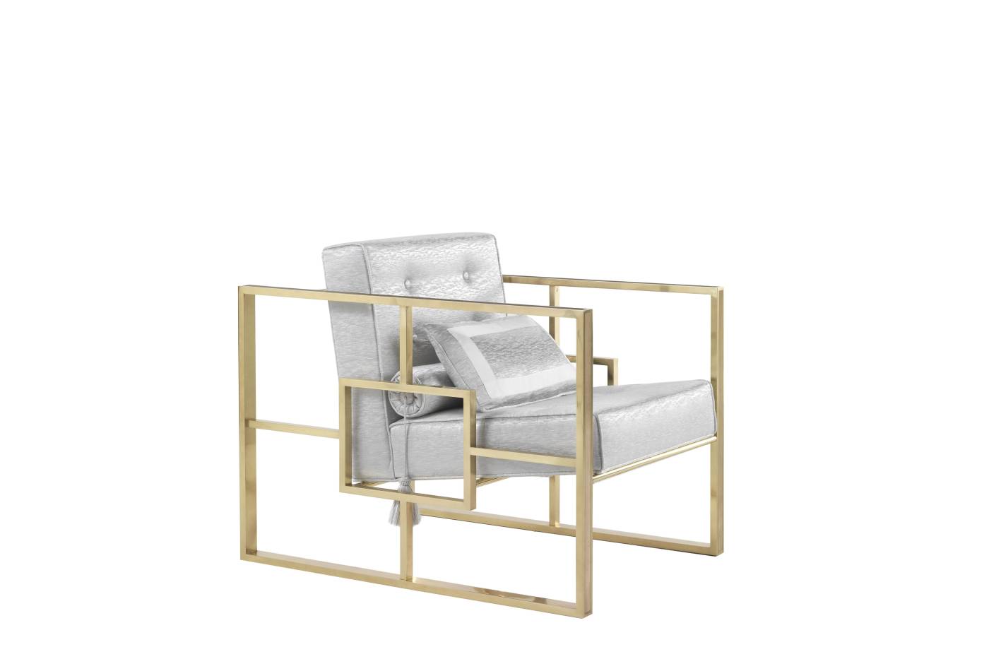 EMILY armchair – Transform your space with luxury Made in Italy classic armchairs of Savoir-Faire collection.