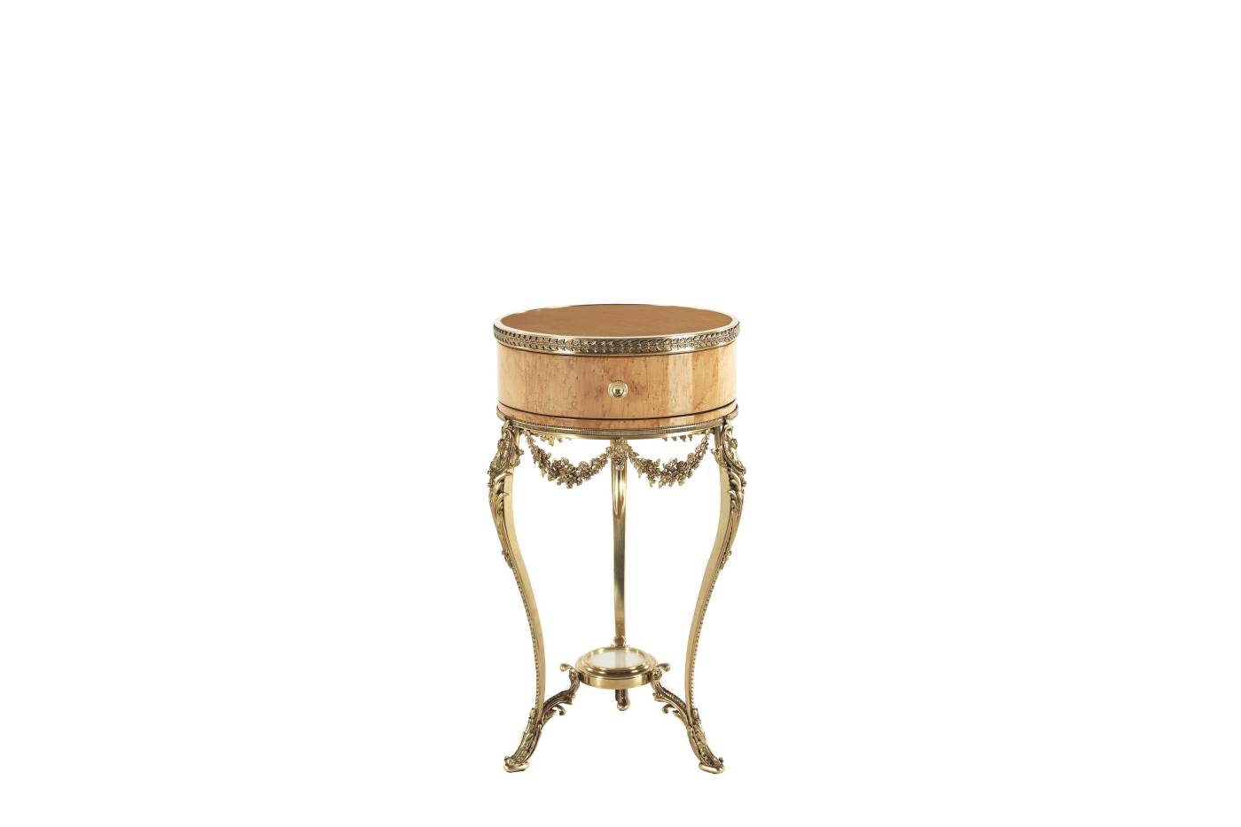PLEASURE night table - A luxury experience with the Savoir-Faire collection and its classic luxurious furniture