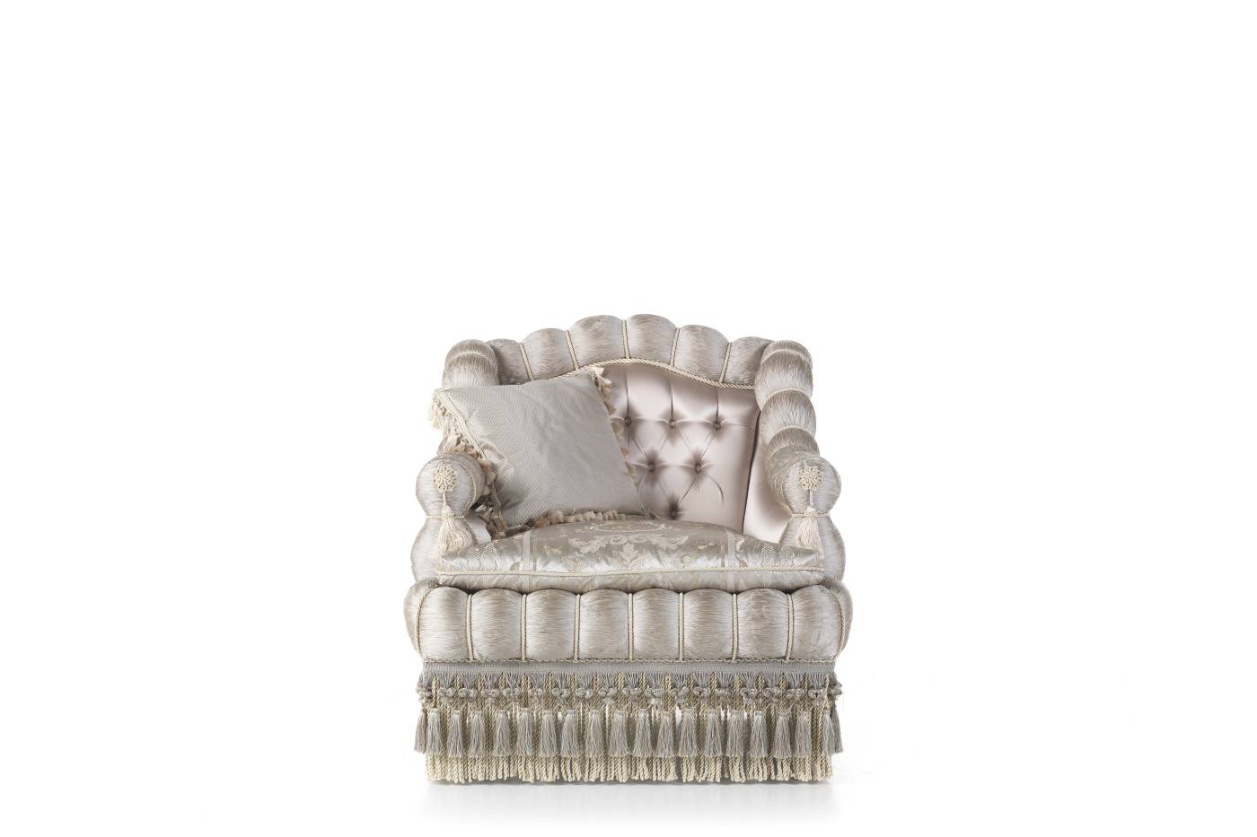 CANOVA armchair – Jumbo Collection Italian luxury classic armchairs. tailor-made interior design projects to meet all your furnishing needs