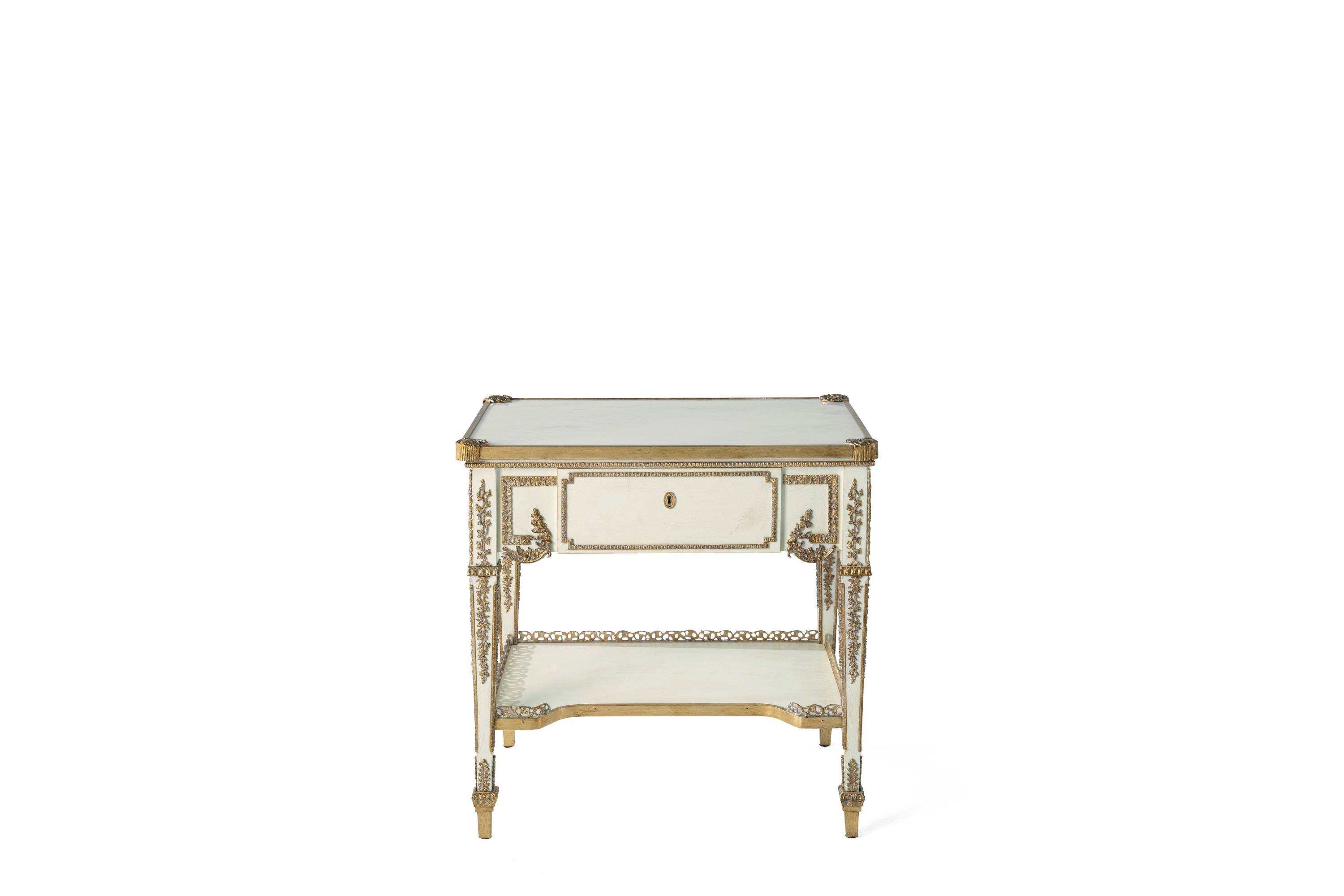 GREGORY low table - Elevate your spaces with Made in Italy luxury classic low tables.