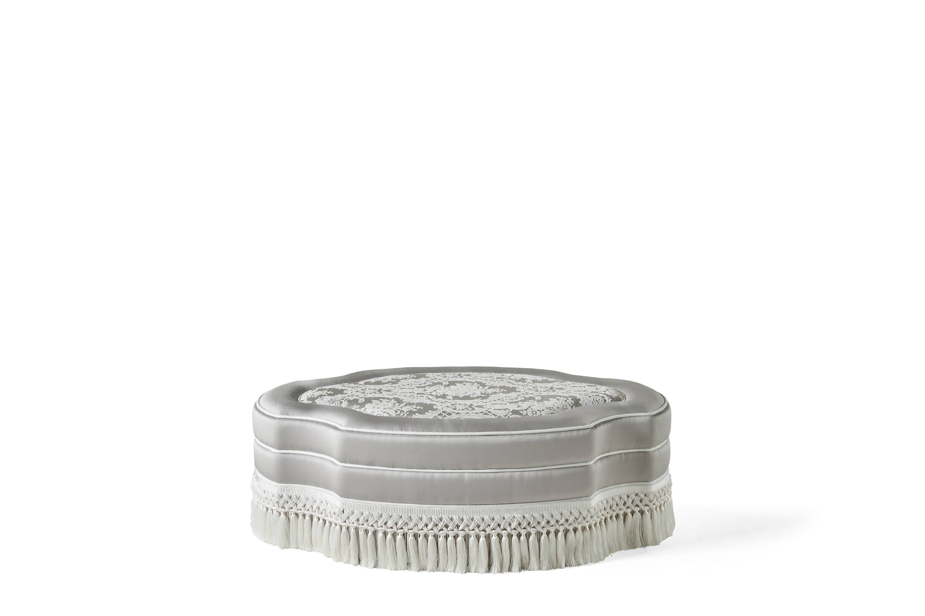 IVY pouf - Tailor made projects with Italian luxury classic poufs and ...