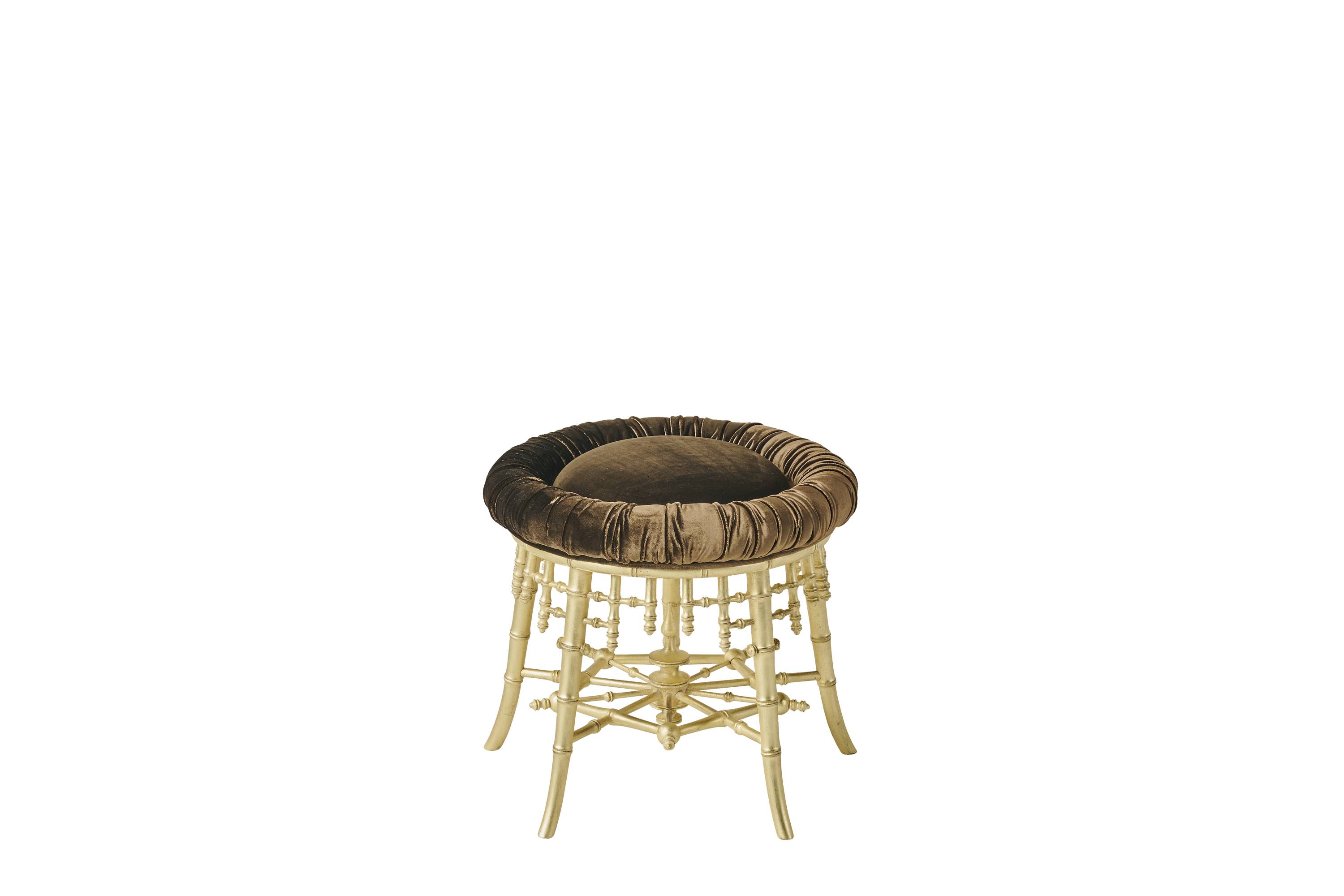 HIROKO stool &ndash; Transform your space with sophisticated Made in Italy classic poufs and benches.