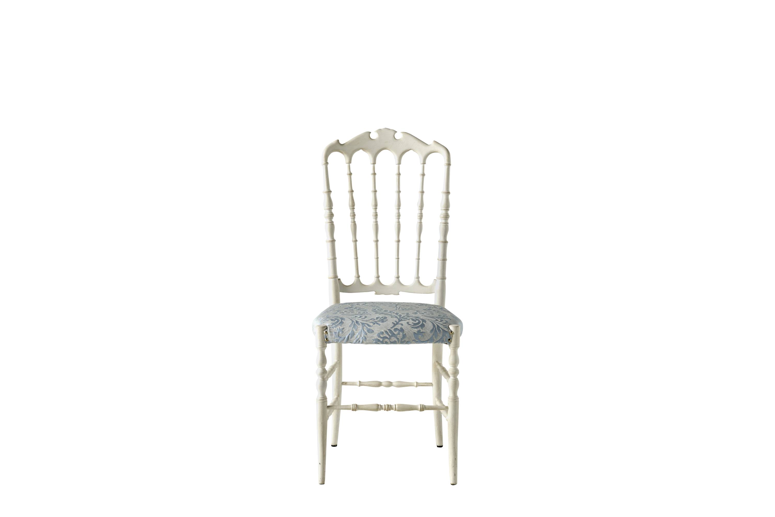 CLIO chair - A luxury experience with the  collection and its classic luxurious furniture
