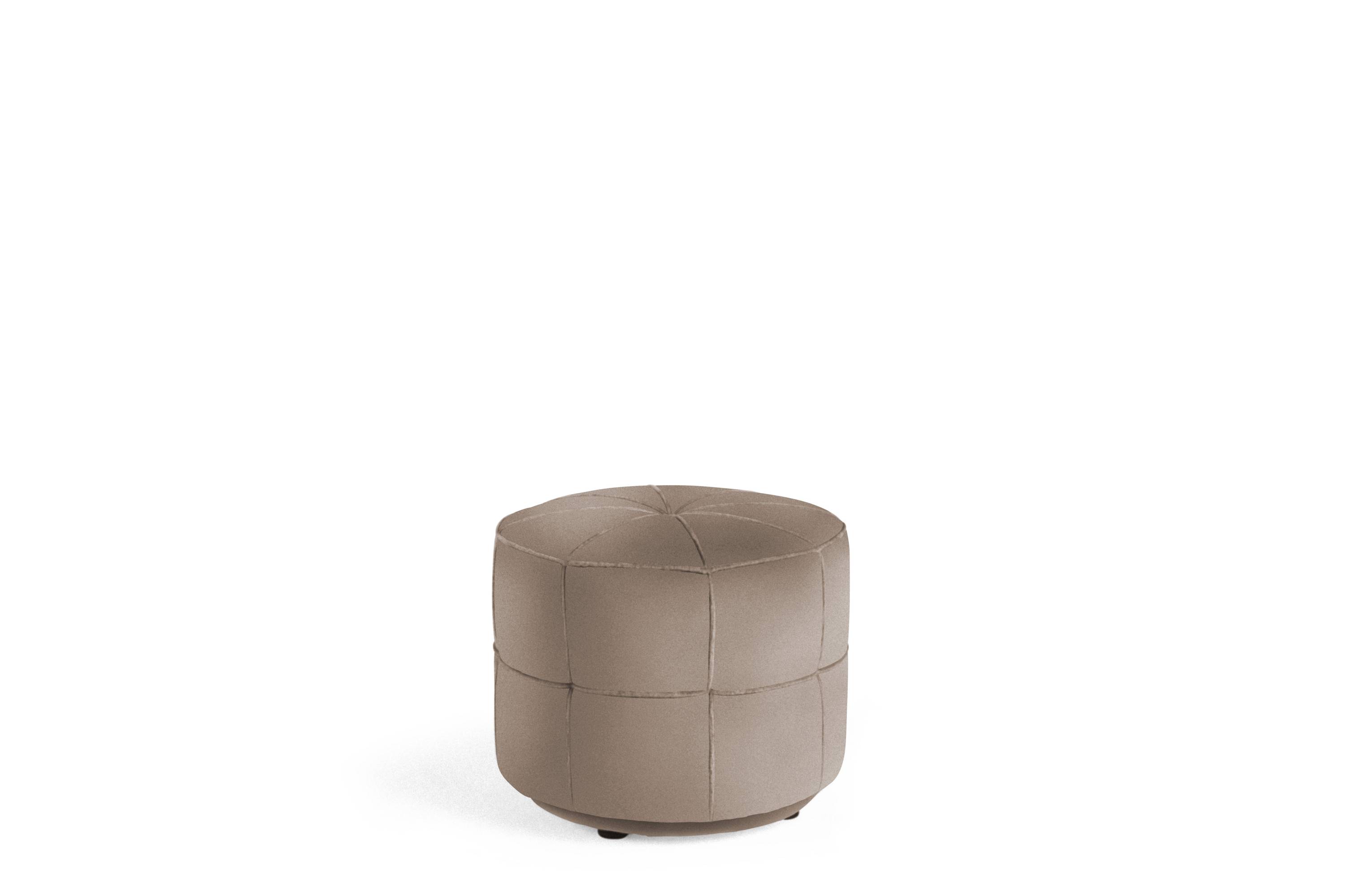 SOPHIE pouf - Discover the epitome of luxury with the Héritage collection by Jumbo Collection, fully custom made for tailor-made projects.