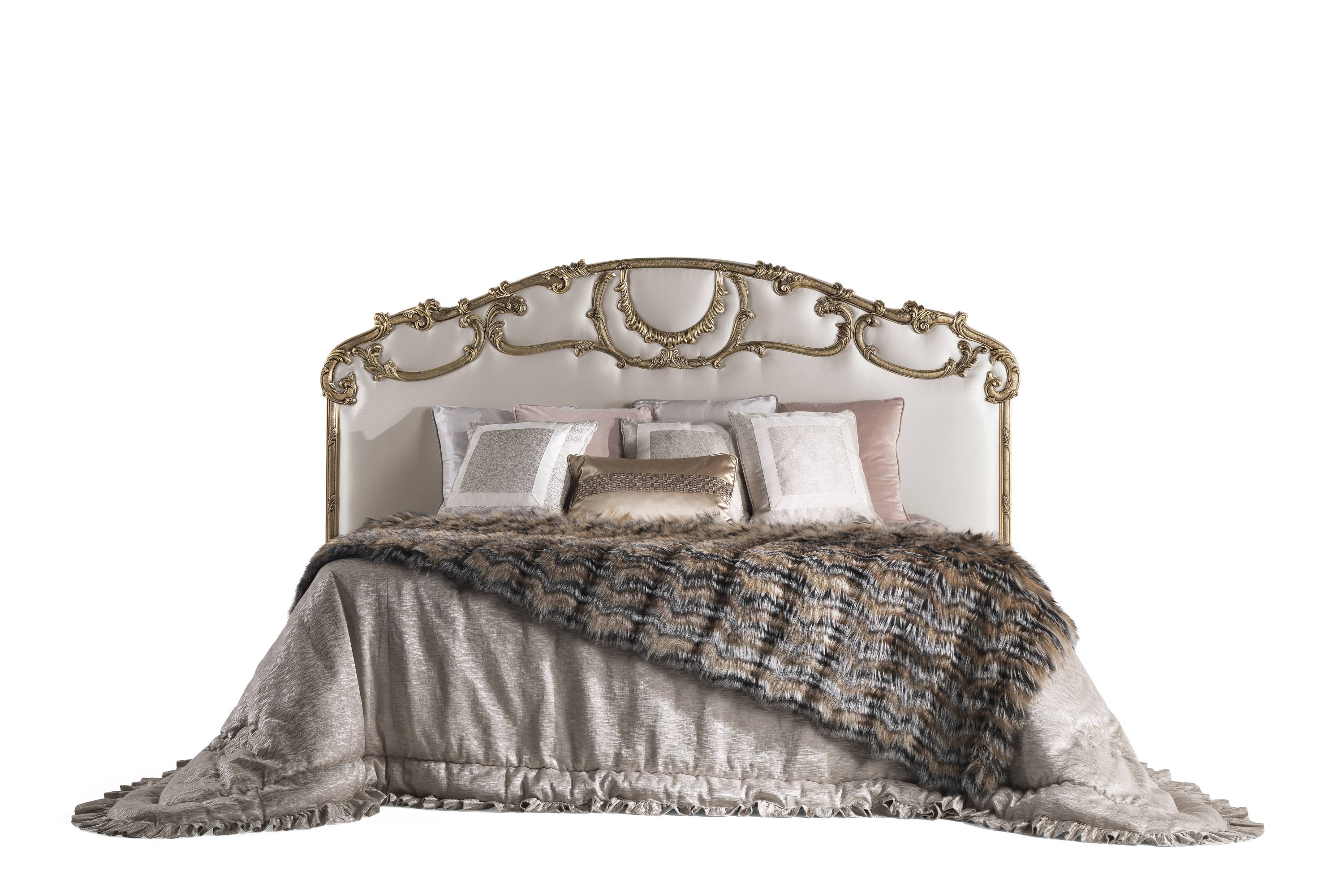 MADELEINE bed - Elevate your spaces with Made in Italy luxury classic BEDS.