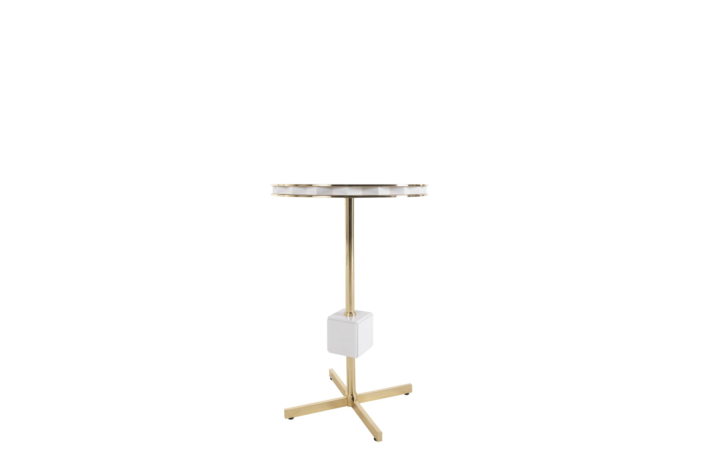 EMILY low table – Transform your space with luxury Made in Italy classic low tables of Savoir-Faire collection.