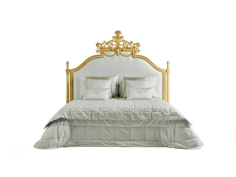 COURONNE bed – Transform your space with luxury Made in Italy classic BEDS of Héritage collection.